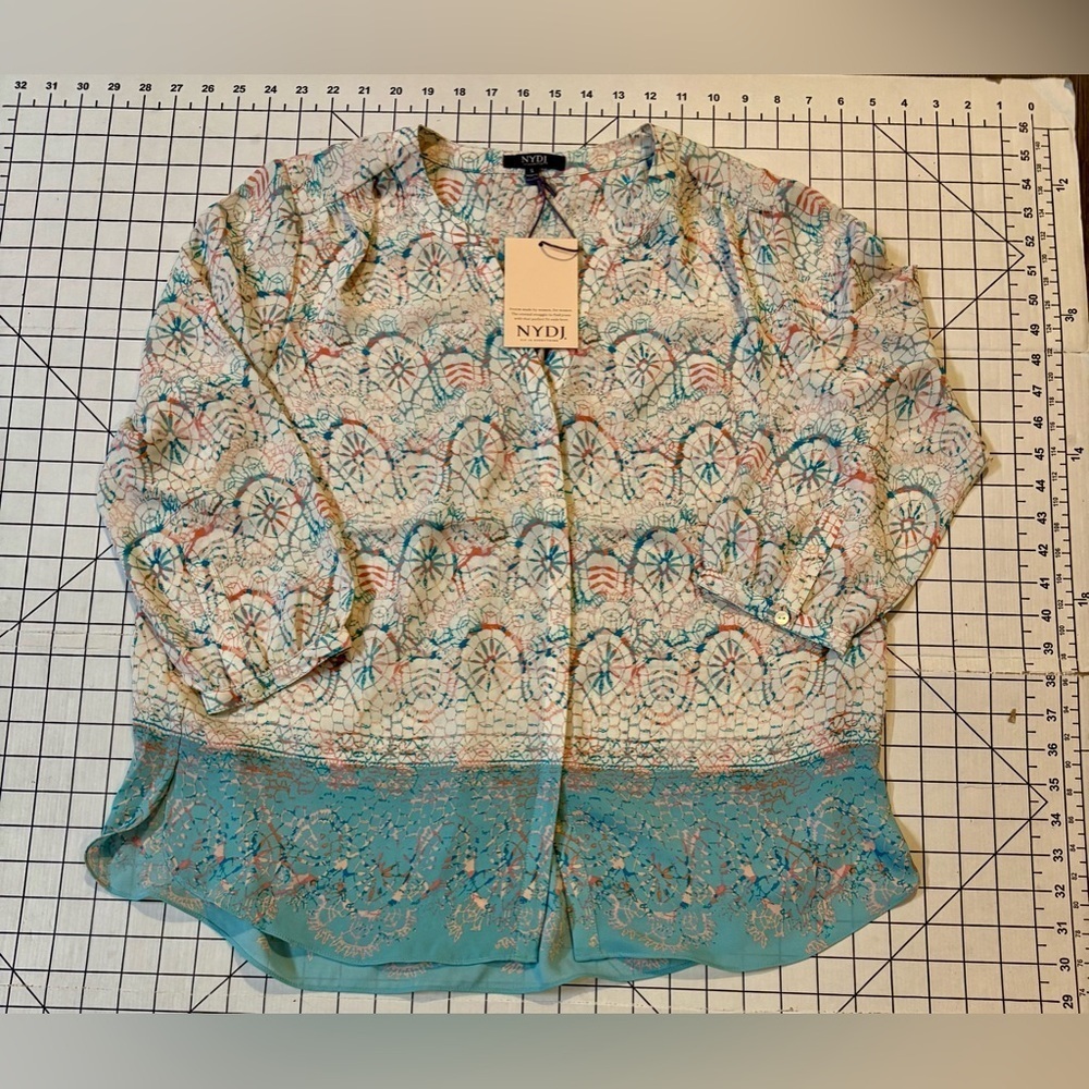 NWT NYDJ Women’s Small DreamCatcher Pintuck Blouse